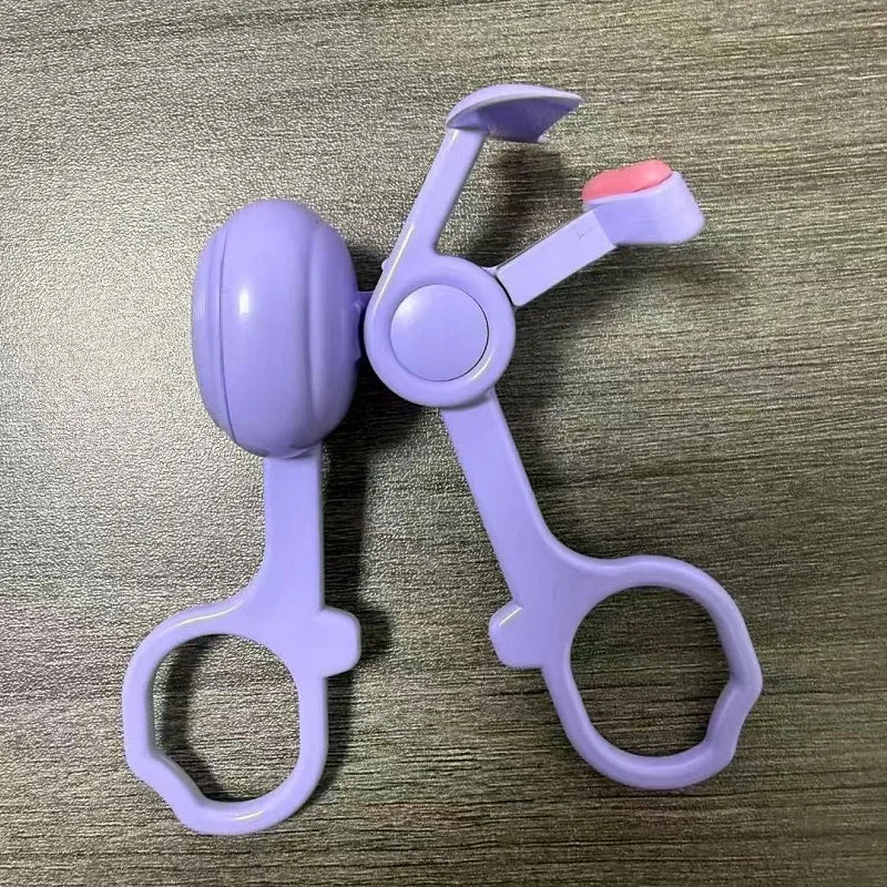 The LuxeLift Heated Eyelash Curler